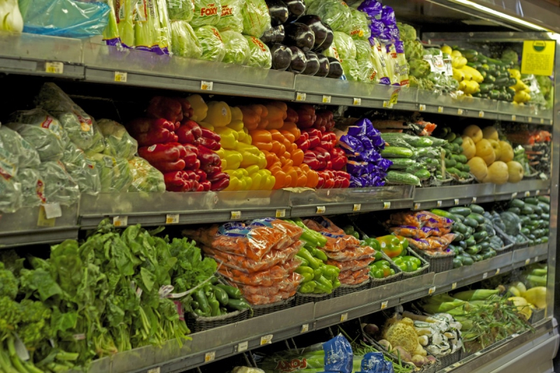 primeur-GINASSERVIS-min_vegetables_supermarket_food_market_fresh_shopping_healthy_grocery-1092786